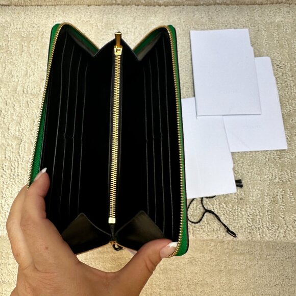 Celine Wallet BRAND NEW with box and tags - Picture 4 of 7